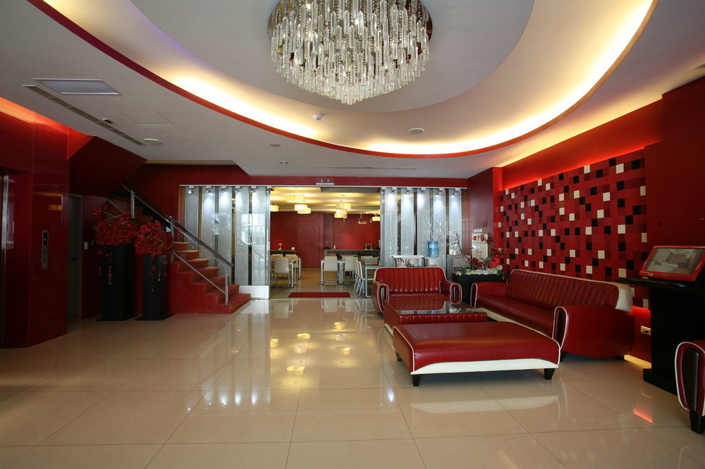 Military 75 Hotel Taichung Exterior photo